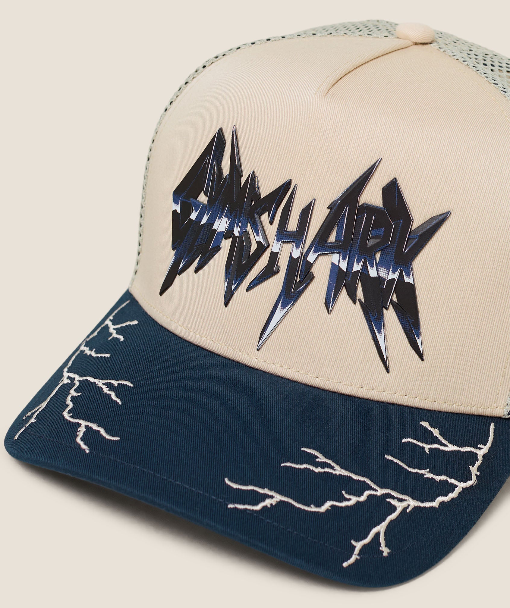 Gymshark Lightning Graphic Trucker Cap 'Tinted White'