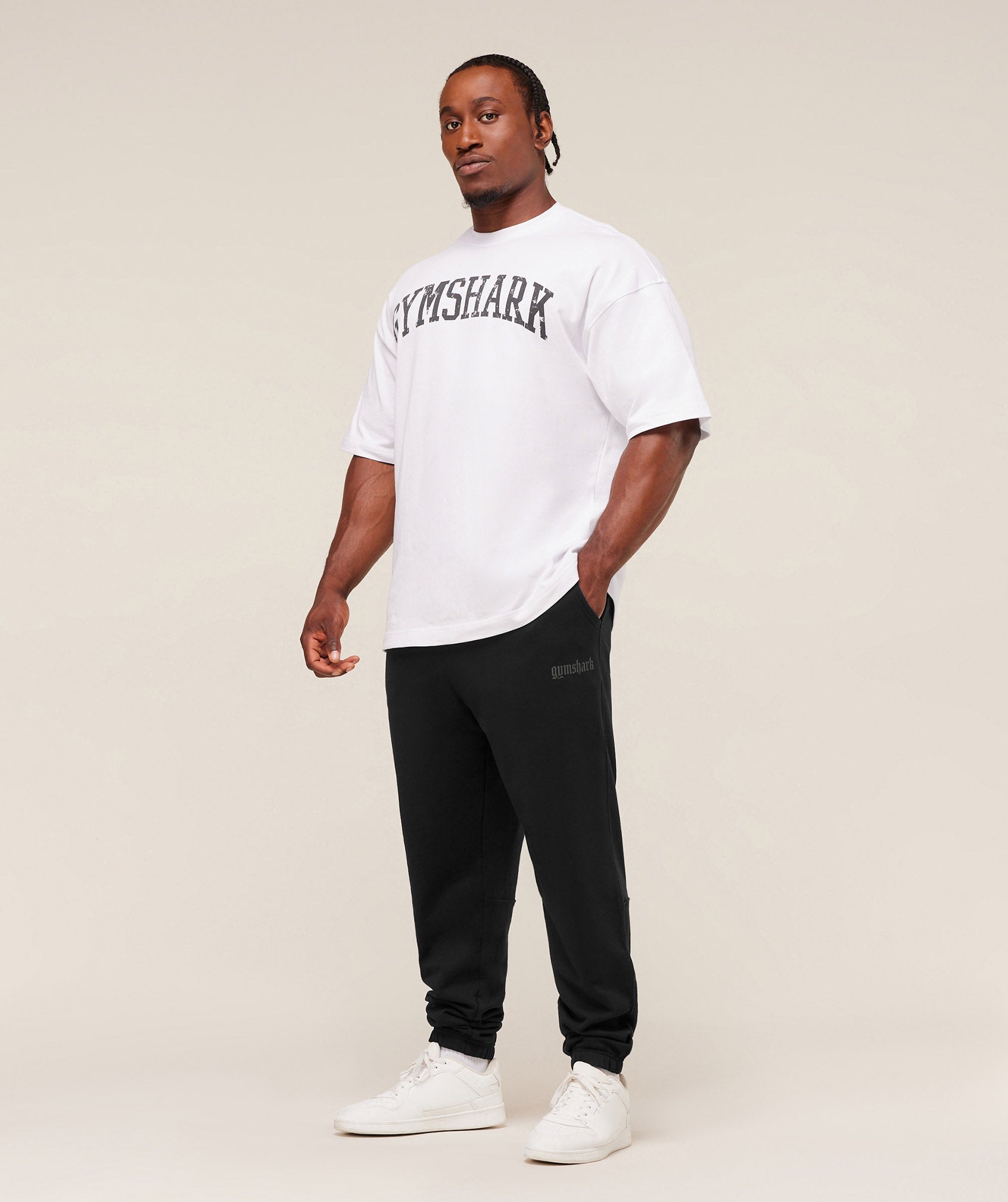 Gymshark Olde English Joggers 'Black'