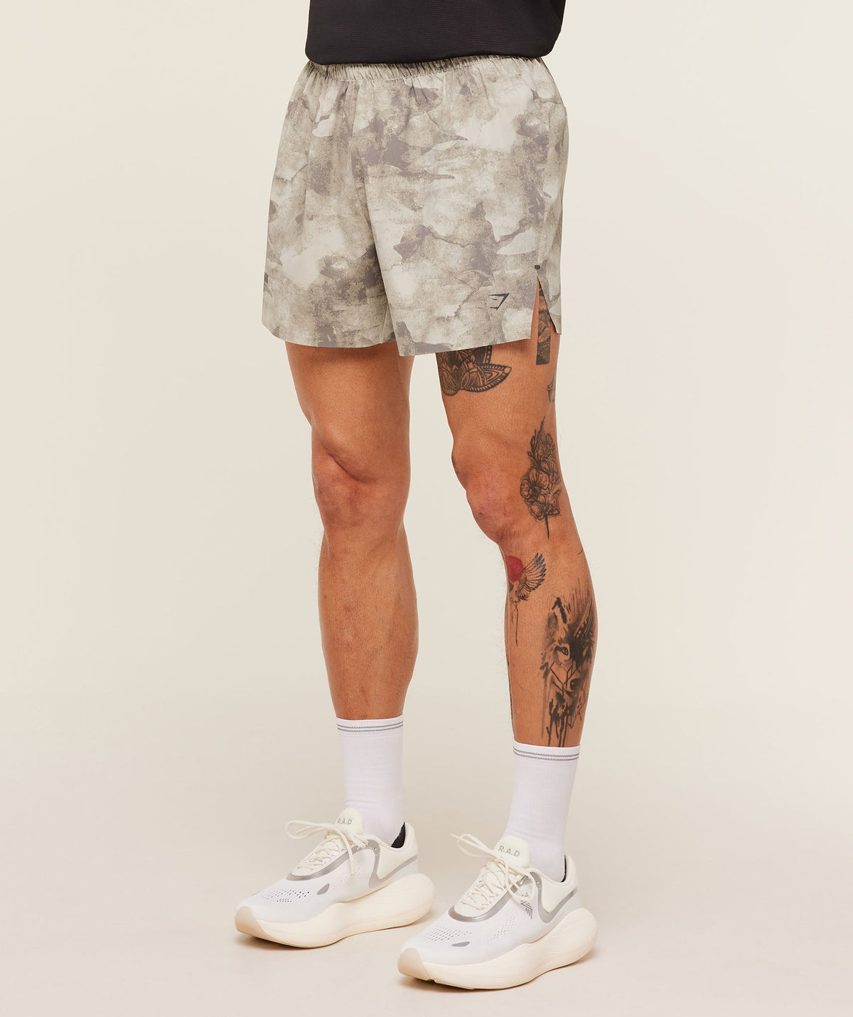 Gymshark Running Elite 5" Short 'Pebble Grey'
