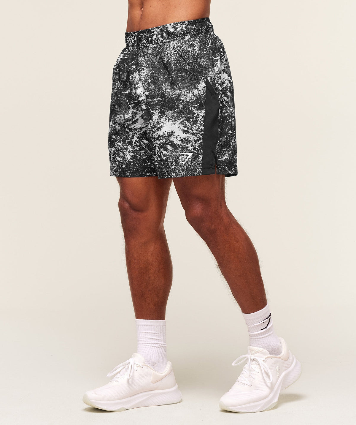 Gymshark Sport 7" Shorts 'Metal Grey Black'